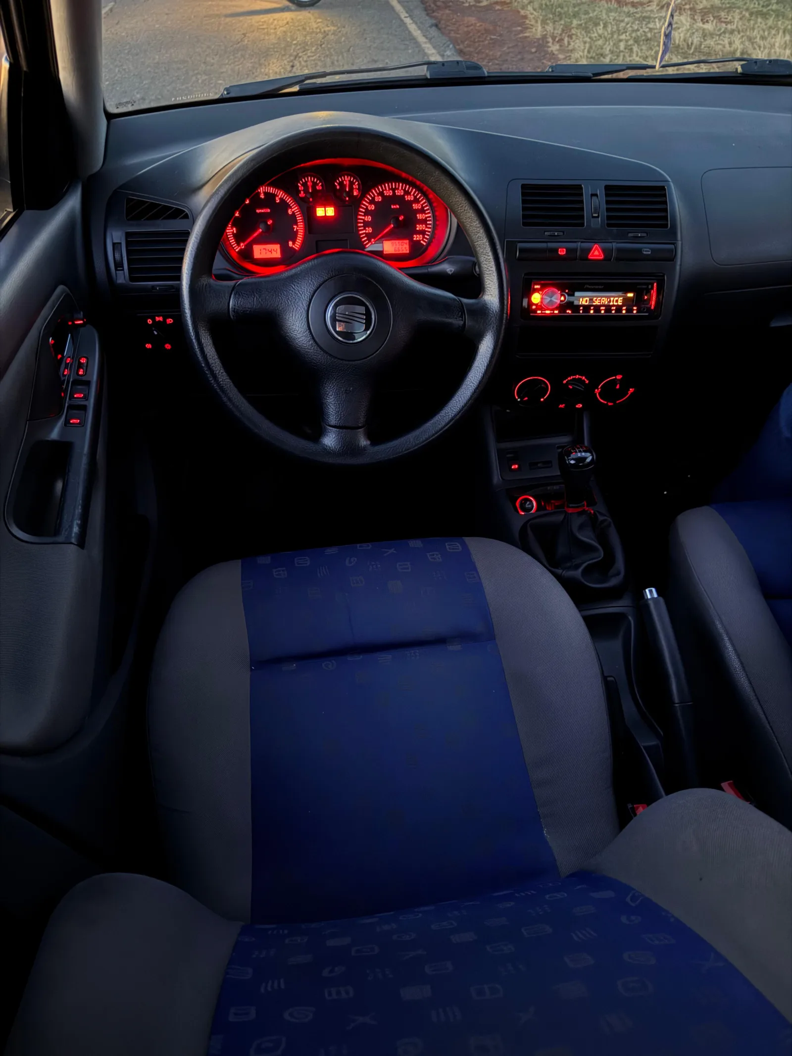 Seat Ibiza 1.0 16v — foto 7